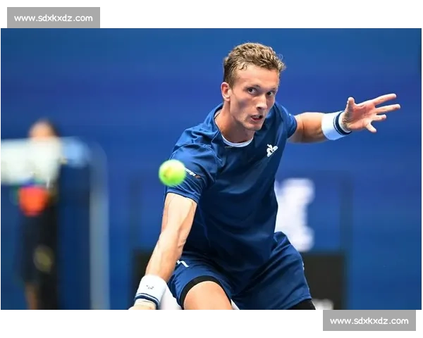 阿尔卡拉斯零丢盘统治美网：力克德约莱赫卡书写新篇